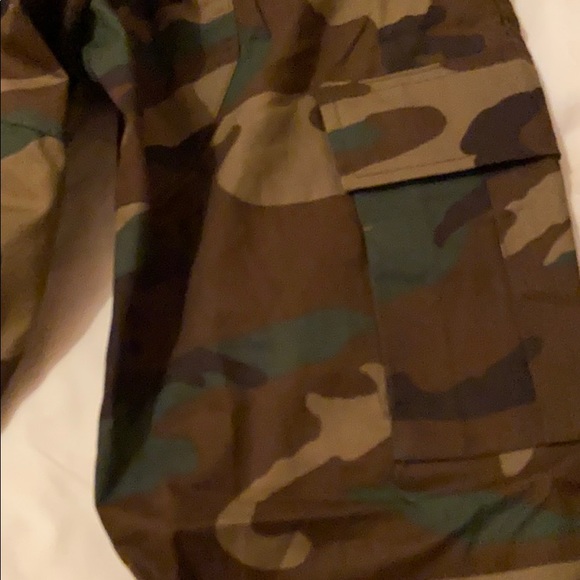 Pants - Picture 5 of 6